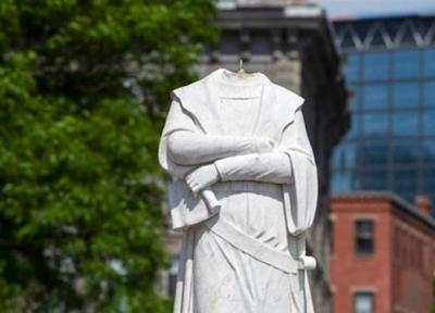 معترضان به تبعیض نژادی سر مجسمه کاشف آمریکا را در بوستون قطع کردند