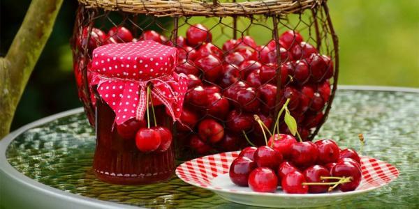 فوت و فن تهیه مارمالاد آلبالو بدون گرفتن هسته فوت و فن تهیه مارمالاد آلبالو بدون گرفتن هسته